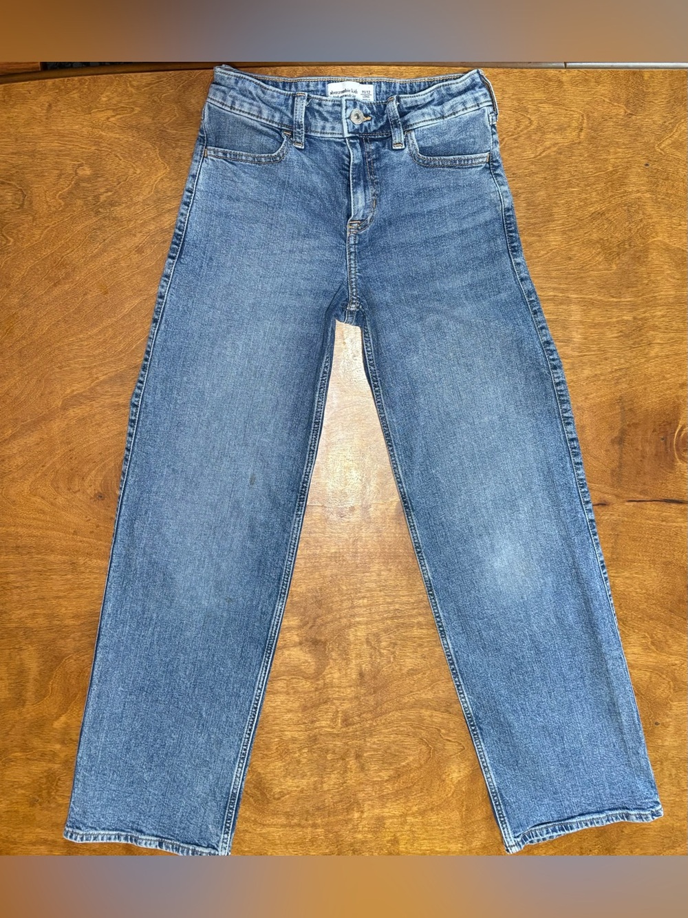 Girl’s Abercrombie Kids high-rise wide leg mid-wash blue Jeans GUC